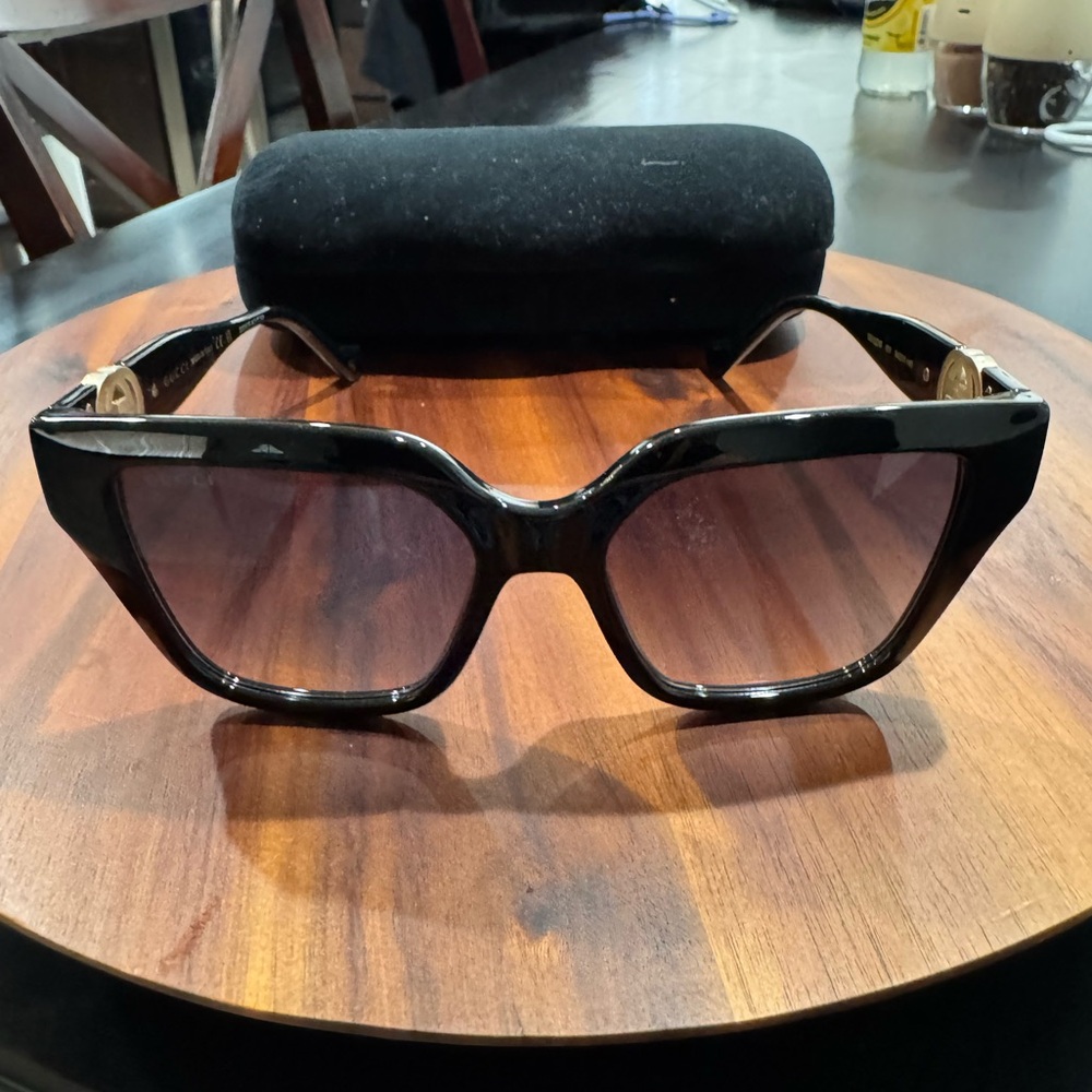 Gucci Black Square Sunglasses
